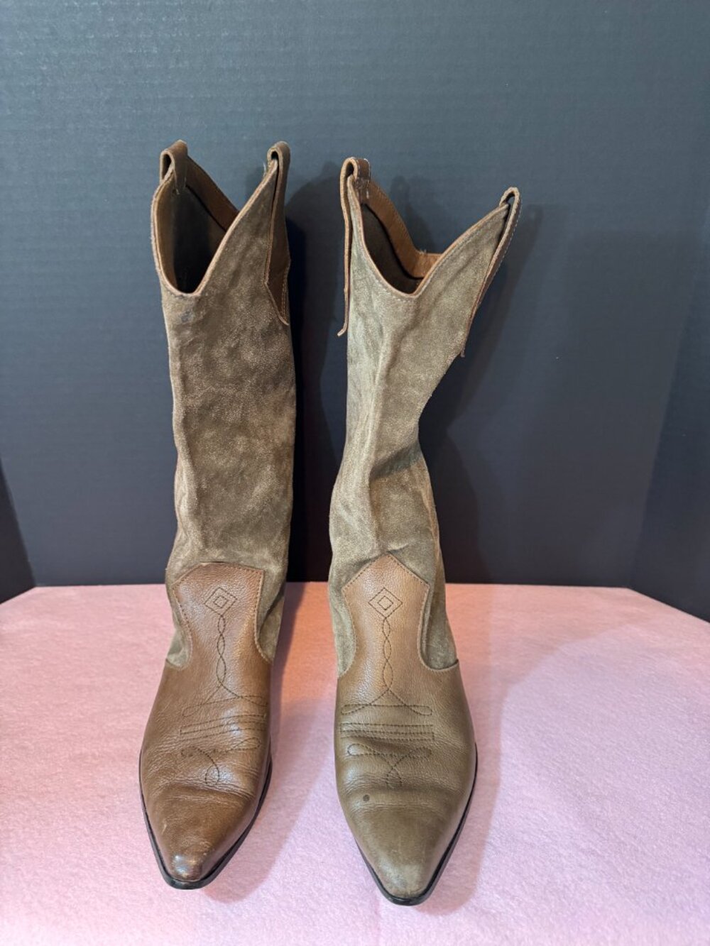 Leather & Suede Boots, 8B, Low-heeled in Olive